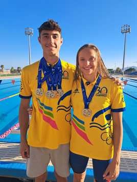 La natación cántabra se trae un botín de 11 medallas