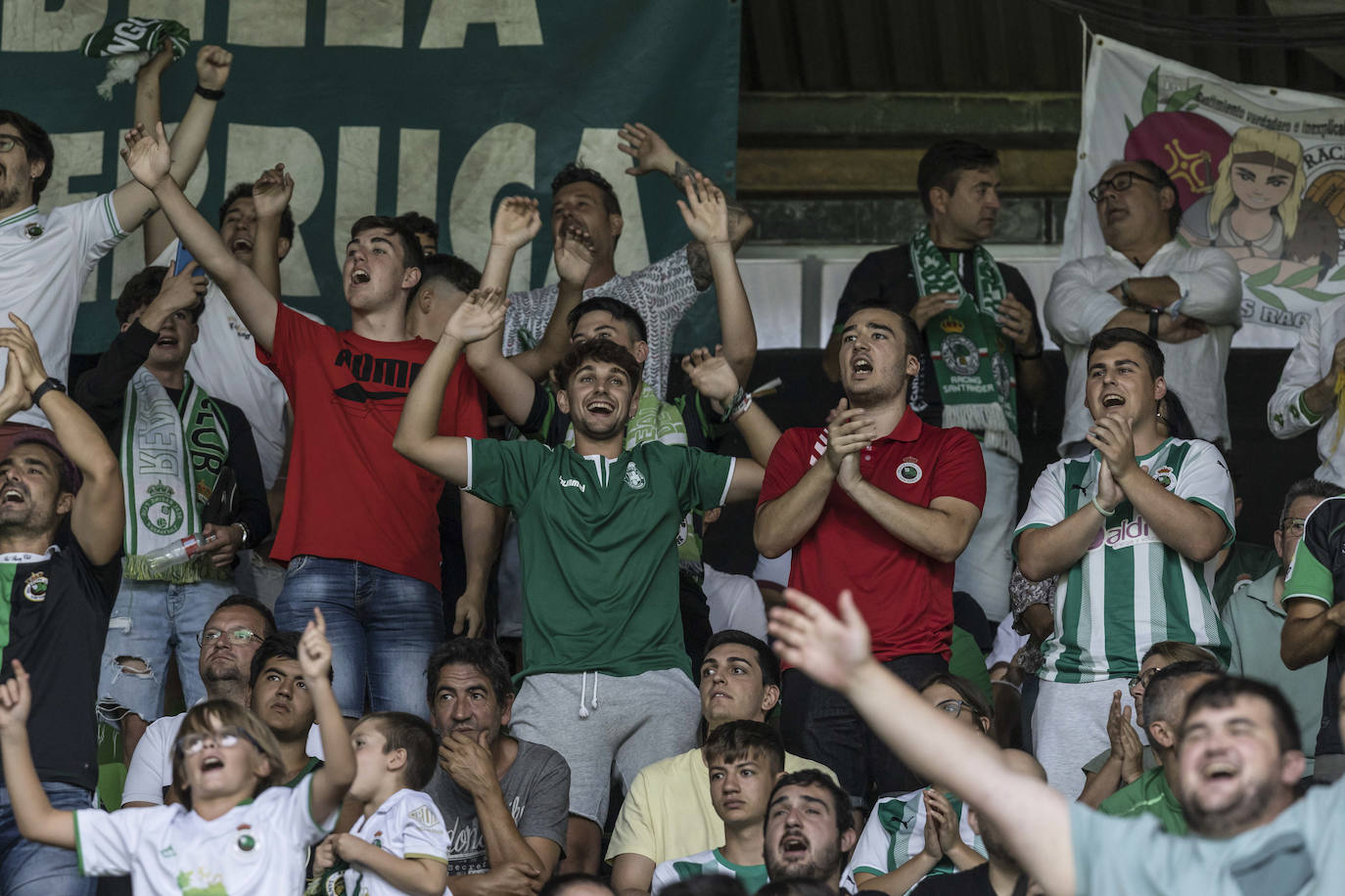 El público celebra una de las jugadas