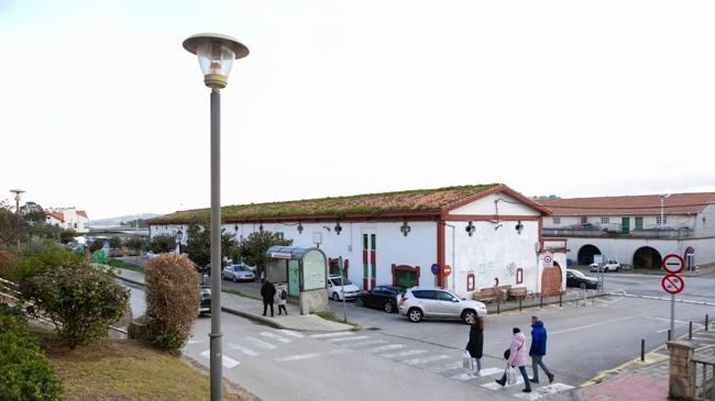 Imagen después - El puerto de San Vicente renueva su imagen tras el derribo de los viejos almacenillos