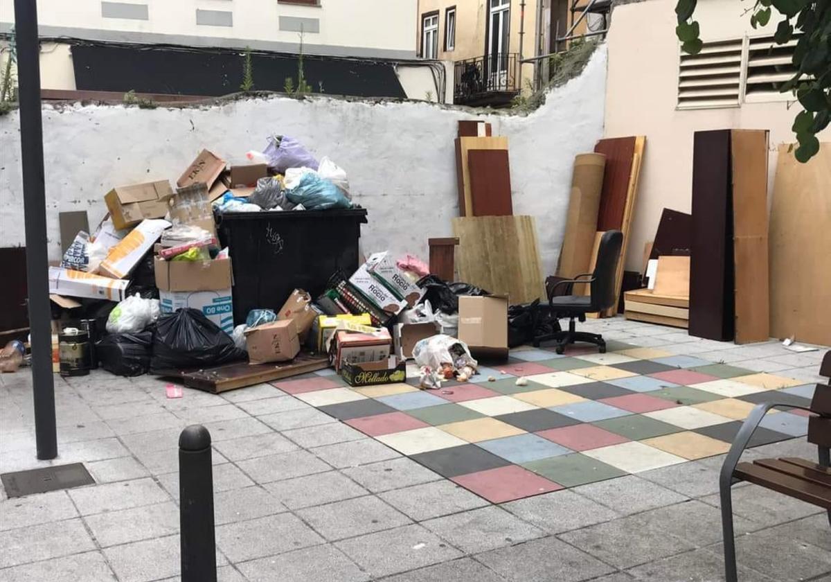 Zona de San Luis que los vecinos denuncian que parece un vertedero.