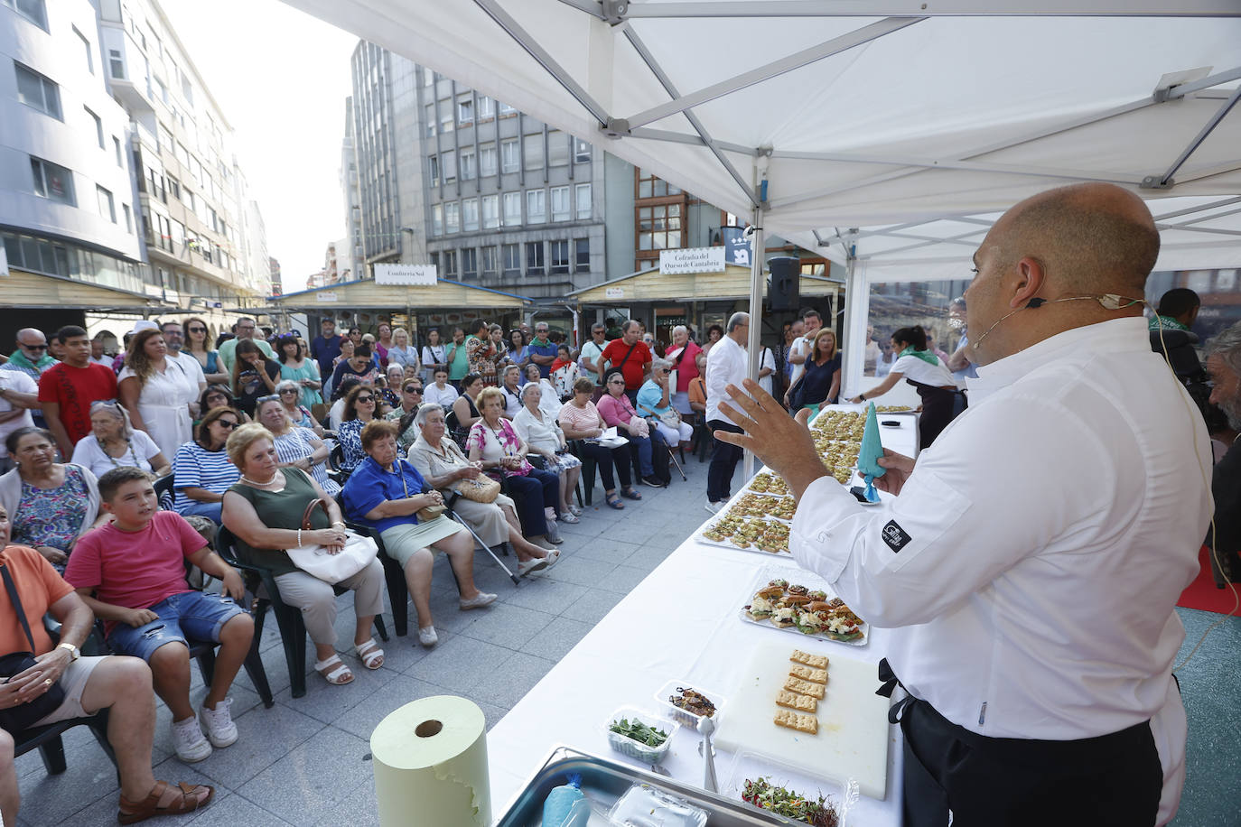 A las 18.00 horas se hizo una elaboración en directo de cocina.