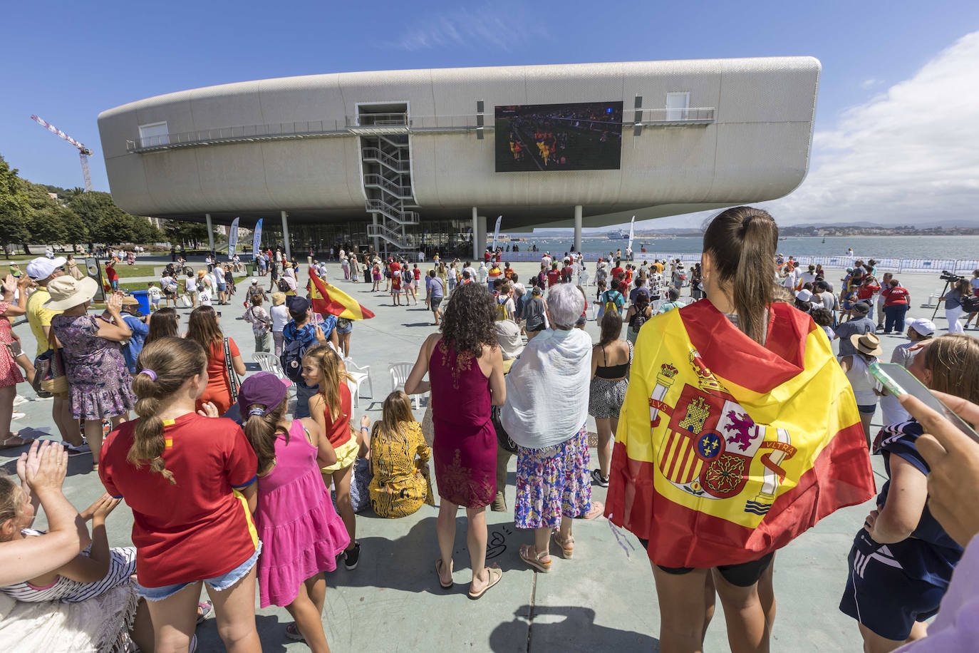 Los aficionados se quedaron hasta  la ceremonia de entrega de la Copa. 