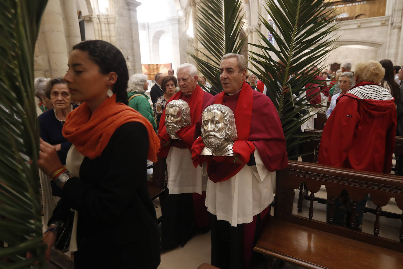 San Emeterio y San Celedonio, martirizados durante la persecución de Diocleciano por abandonar las legiones romanas y convertirse al Cristianismo, son patronos de Santander desde el año 1791