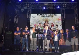 El alcalde, Carlos Caramés, durante el pregón de las fiestas Virgen de Vioño celebrado este viernes noche.