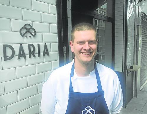Nacho del Corral es el jefe de cocina y propietario de Daría.