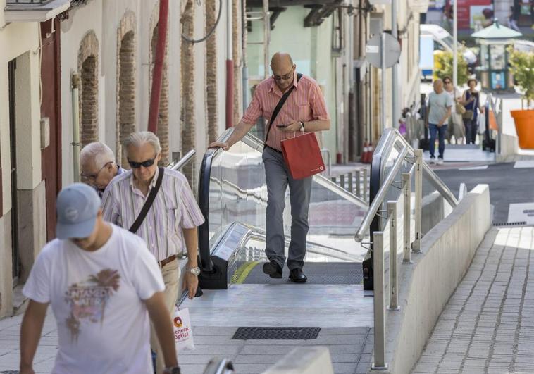 El itinerario mecánico de la calle Florida, donde la mujer sufrió el accidente en una de sus rampas, se inauguró hace apenas unos días.