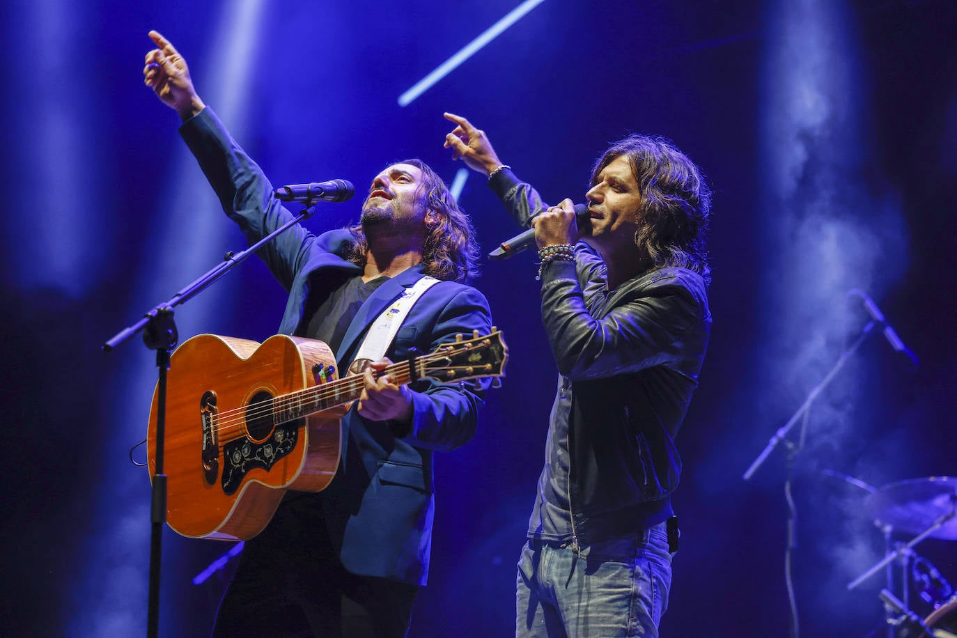 Andrés Suárez y Luz Casal marcan el ritmo en Santander