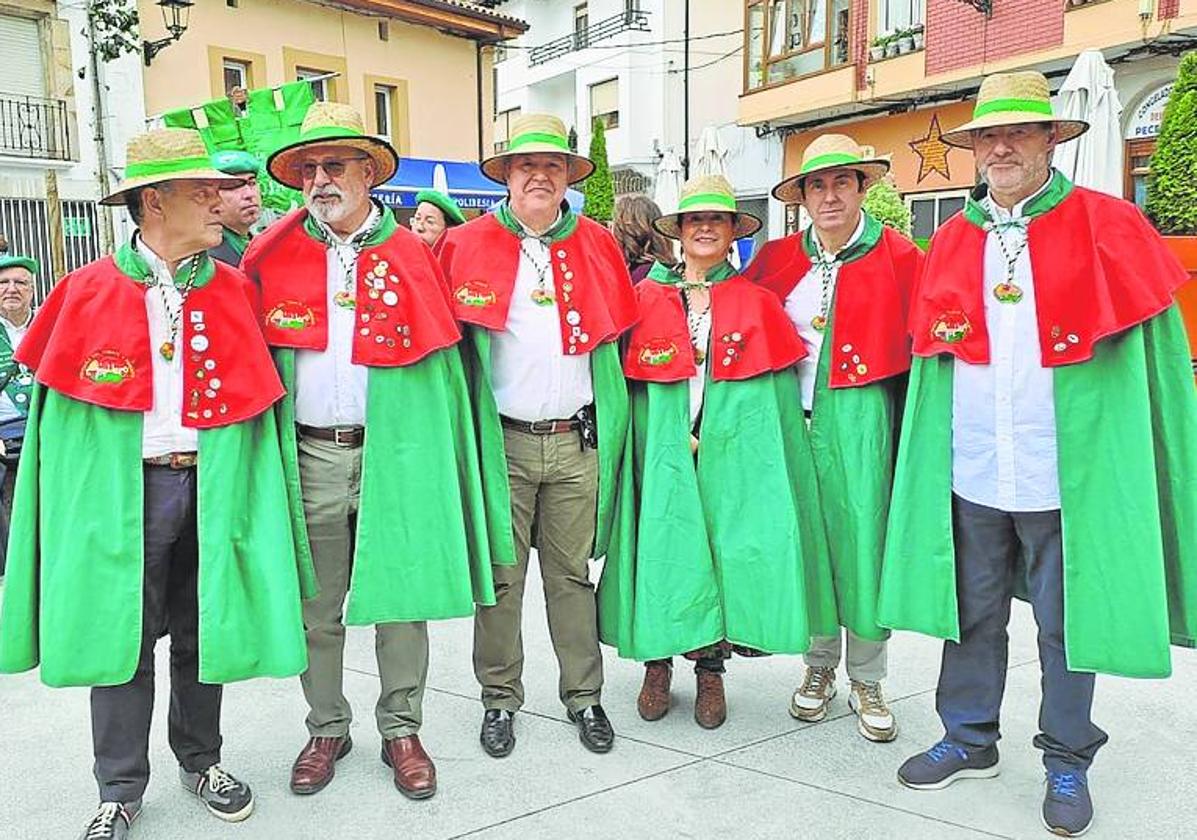 A las doce jurarán en el ayuntamiento los nuevos cofrades.