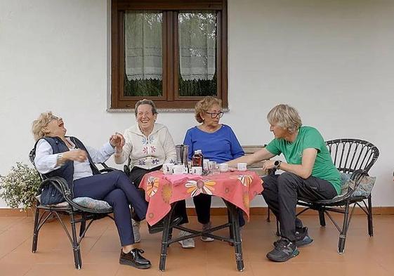 Uno de los momentos más divertidos del programa fue la merienda de Calleja con Mellucos, Finuca y Nieves.