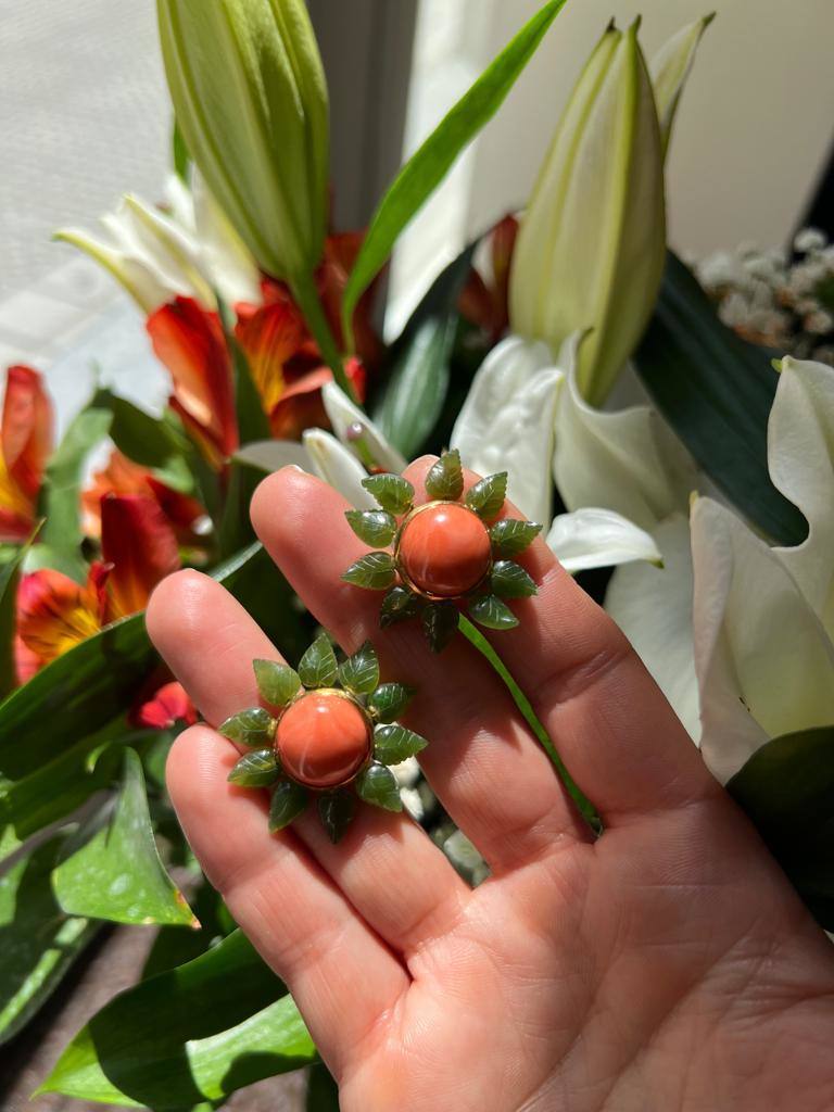 Pendientes en forma de flor, de los años 70.