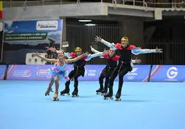 Los patinadores cántabros India Rojo, Gerardo Berciano, César Tazón y David Gutiérrez, durante su intervención en el Mundial de patinaje