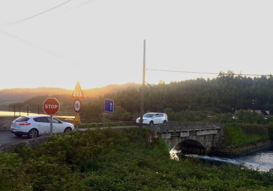 El puente del Cristo es la puerta de entrada a la junta de Voto desde Bárcena de Cicero