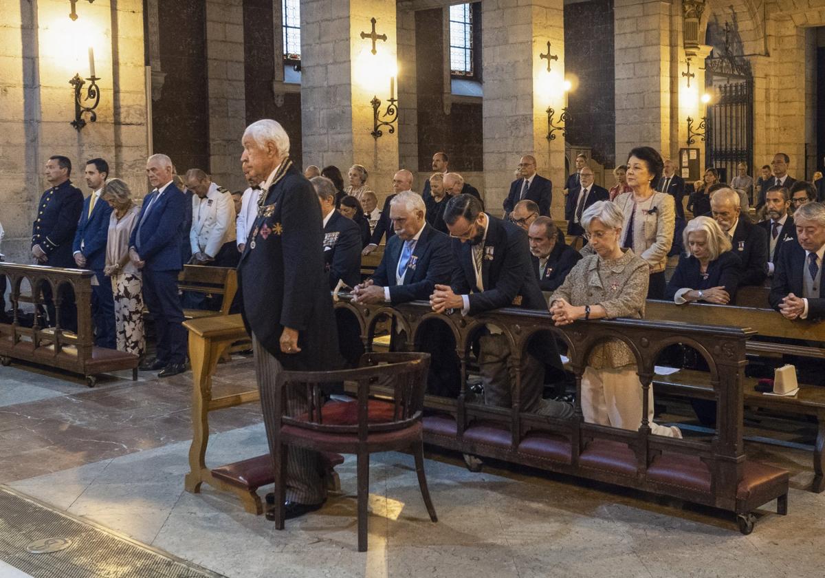 Acto celebrado en la iglesia Santa Lucía para incorporar a los nuevos integrantes.