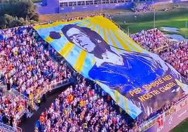 El tifo en el campo Marco Simone.