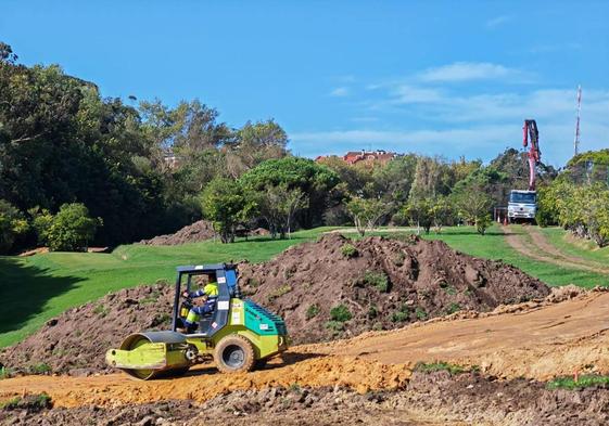 Las obras en el campo de golf de Mataleñas arrancaron a mediados de septiembre.