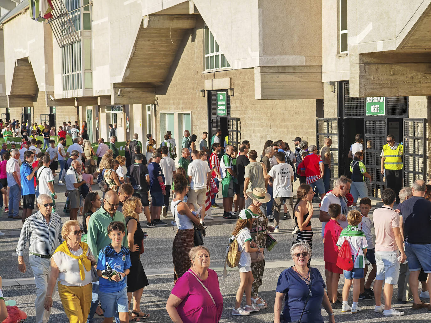 Acceso al estadio.