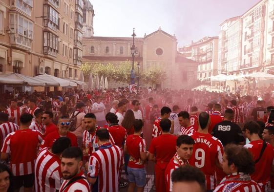 Cañadío se tiñó de rojo el pasado sábado, gracias a los aficionados sportinguistas.