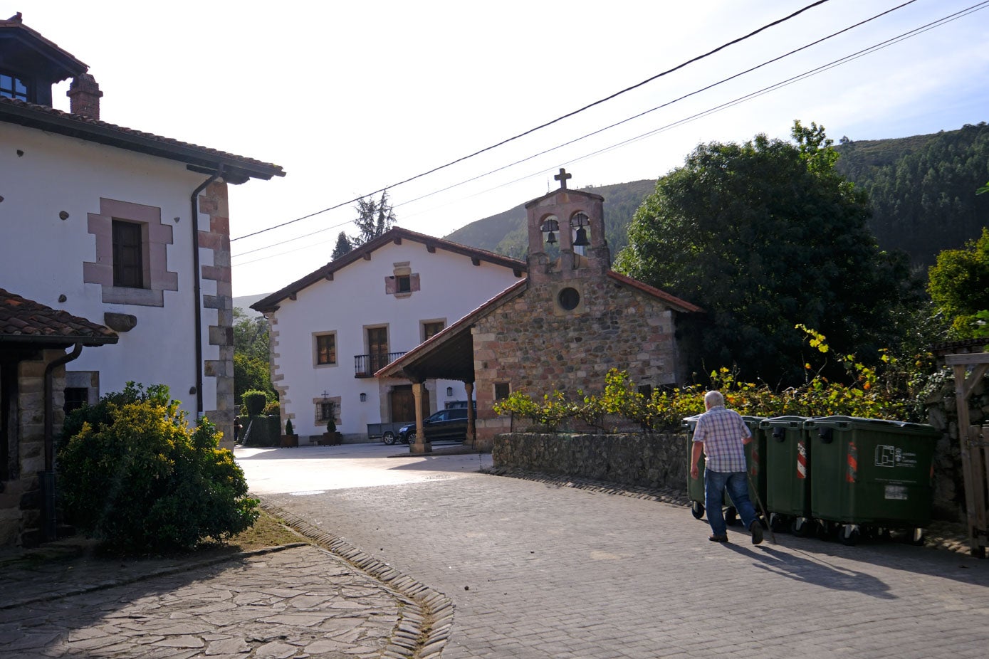 El Ayuntamiento y los vecinos de Barcenillas recibirán por este premio del Gobierno cántabro 130.000 euros