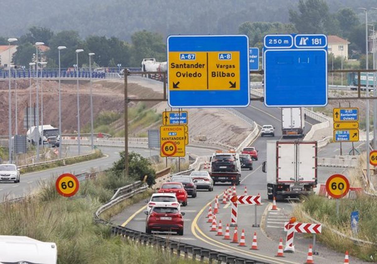 Imagen de hace unas semanas del nuevo enlace provisional de la A-67, a la altura de Los Ochos en Sierrapando, para ir hacia Santander y Oviedo o hacia Bilbao.