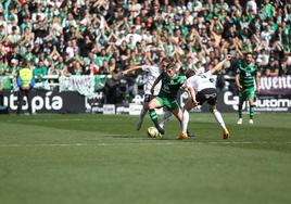 Íñigo Sainz-Maza, durante el Burgos-Racing del año pasado.