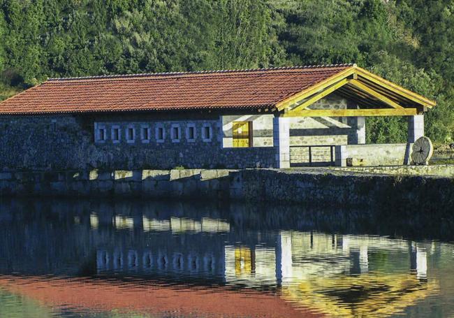 El molino de mareas de Santa Olaja, en Arnuero, fue restaurado y se puede visitar.