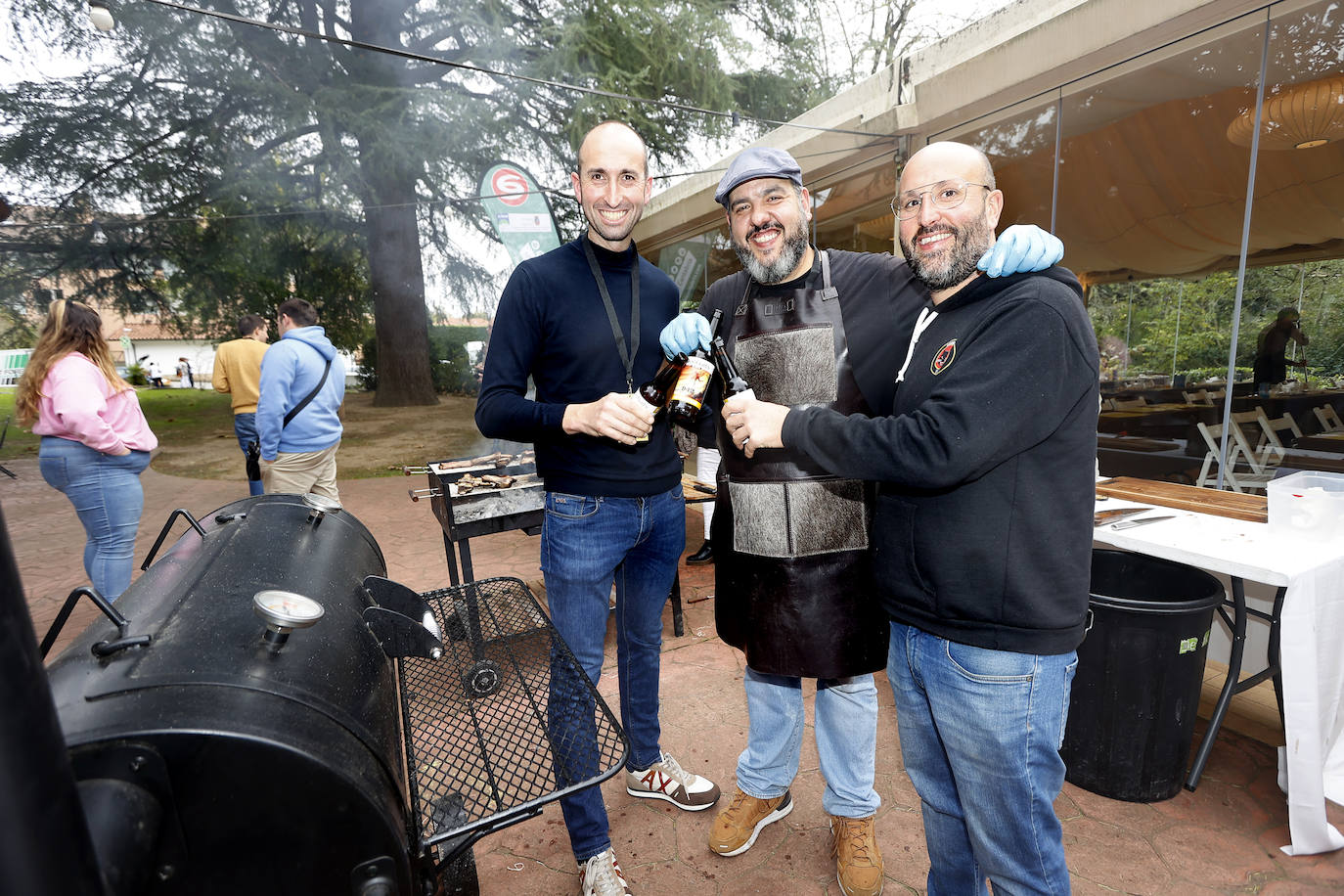 Manuel Quintana (Carnicería Quintana), Antonio Vicente (Come Cantabria Local) y Kike Cacicedo (Dougall's)