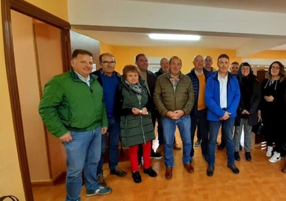 Nueva Junta Directiva de la Asociación y asociados.