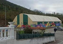 Pabellón del colegio infantil La Robleda de Santiago de Cartes.