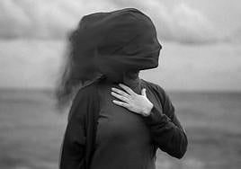 Imagen del mes en La Caverna, 'Antiguas estrellas heladas', su autor presentará el libro del mismo título.