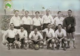 Una alineación racinguista de 1951 con Pin agachado en el centro, con el balón. dm