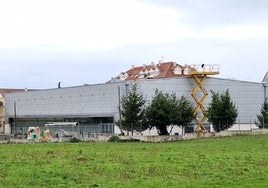 Actualmente, se está ejecutando la reparación del pabellón del colegio público Palacio.