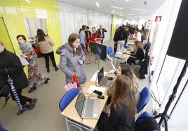 Imagen de la II Feria PICE celebrada el año pasado en el edificio Caligrama de Torrelavega