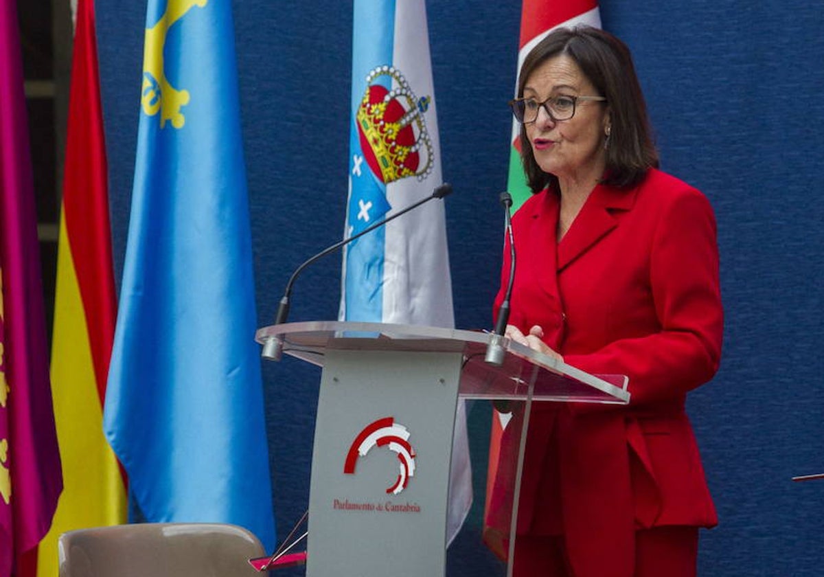 Dolores Gorostiaga cuando era presidenta del Parlamento.