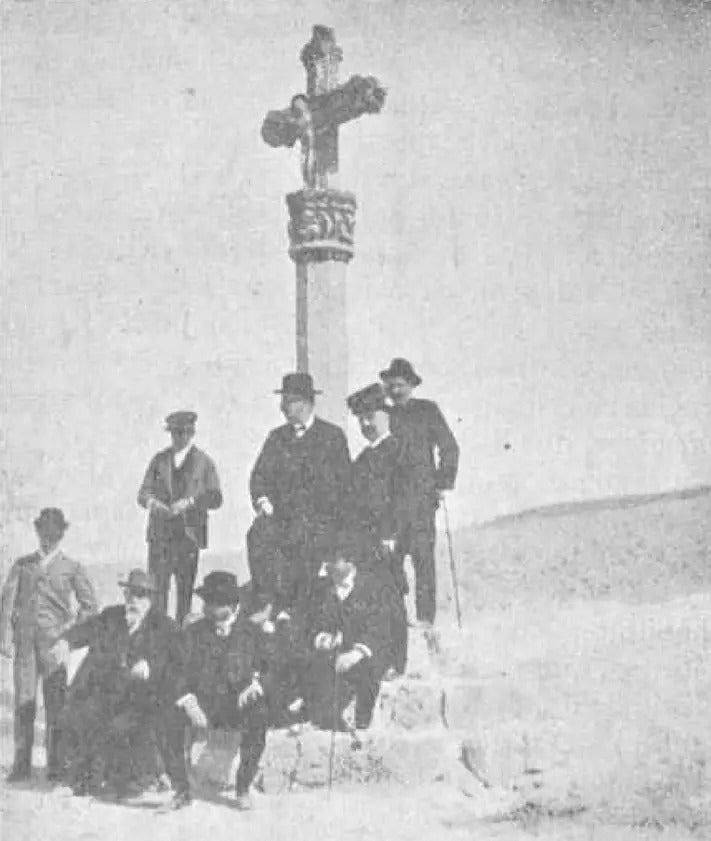 Imagen - Fotografía en la Cruz del Pelícano, de Portillo, en 1906.