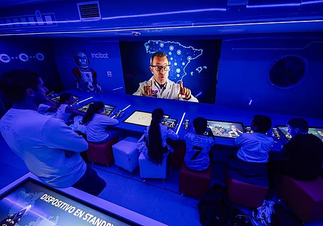 Actividad interactiva organizada en el Palacio de Festivales.