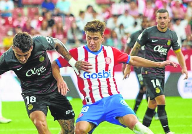 Pablo Torre, con la camiseta del Girona.