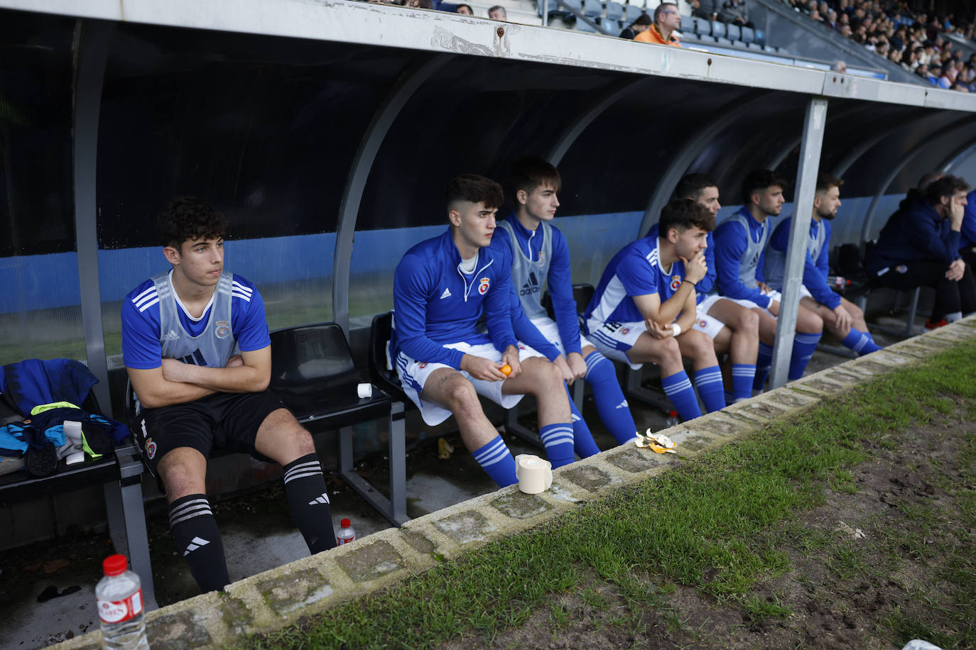 Palomeque, Marcos, Miguel, Pol Bassa, Adri Pérez, Goñi y Unai, en el banquillo