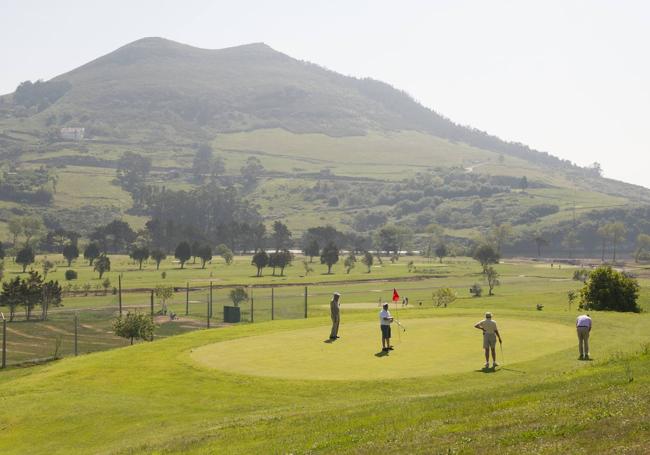 Campo de Golf Abra del Pas