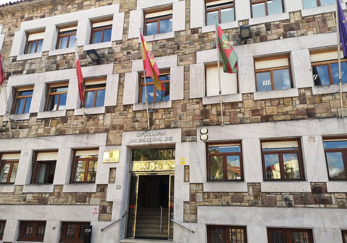 Edificio municipal de Baldomero Iglesias, en Torrelavega.