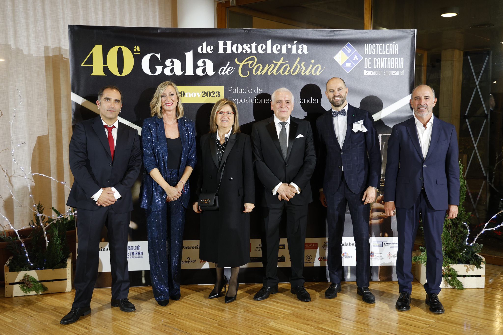 Eneko Valle, Bárbara Gutiérrez, María Ángeles Pérez, Ángel Cuevas, Marco Pérez y Jorge de Benito.