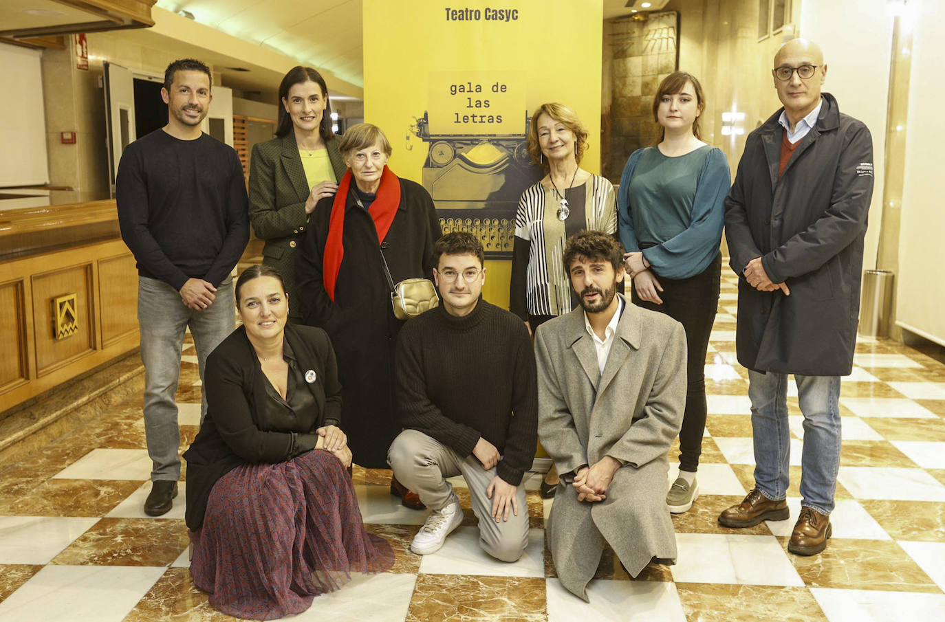 De izquierda a derecha y de arriba a abajo: Ruben Martín, Gema Igual, Marisa Samaniego, Marian Hierro, Rocio Solares, Juan Antonio González Fuentes; Noemí Méndez, Víctor Polanco y Abel Ferris