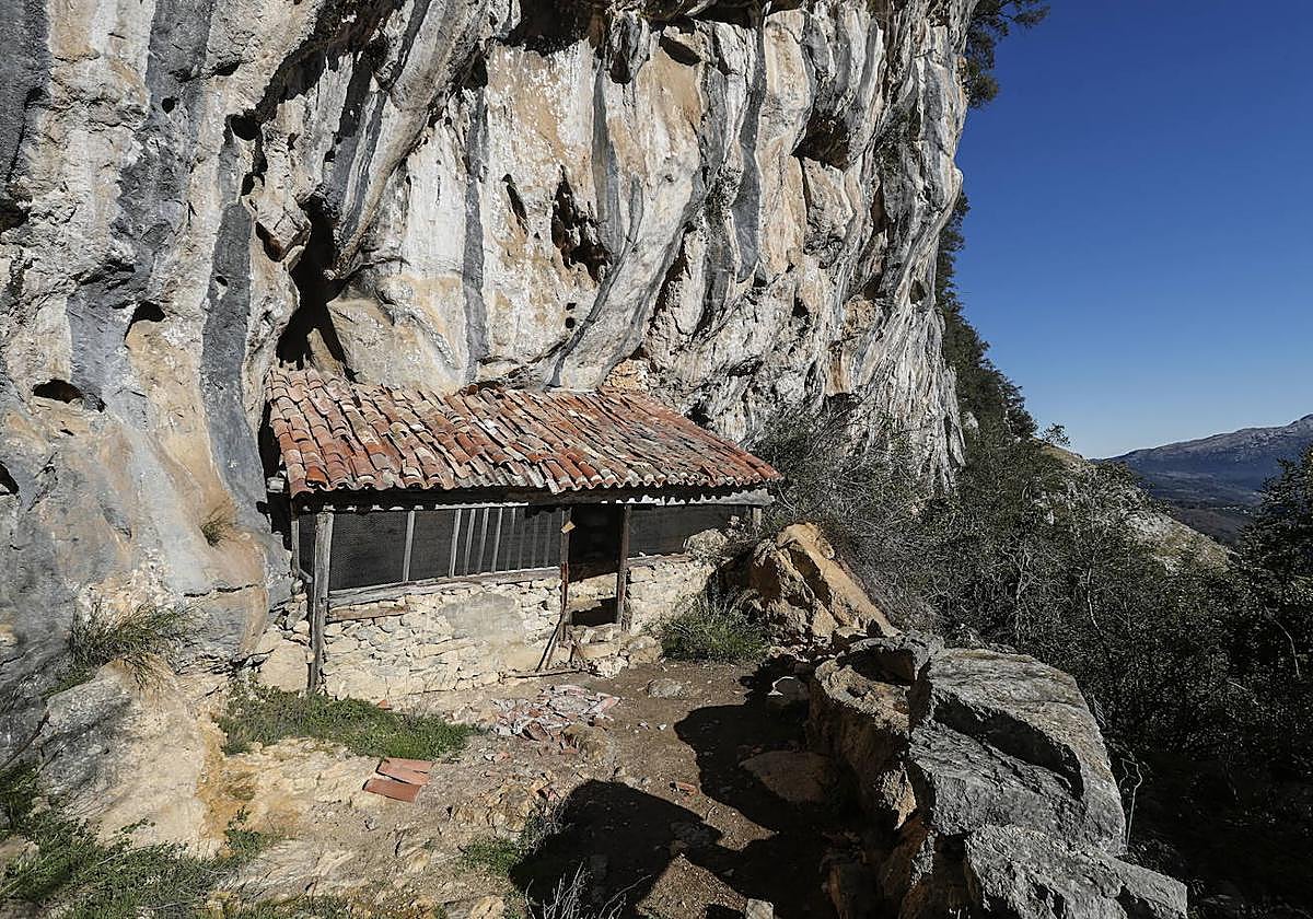 Estado exterior de la ermita de Socueva.