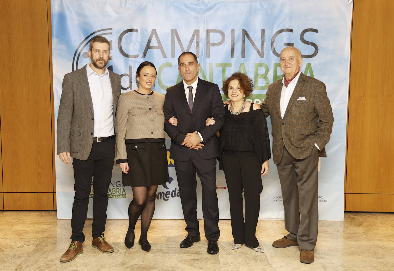 Juanjo Pardo, Elena Cueva, Eneko Valle, Mar Fernández y Luis Cueva.