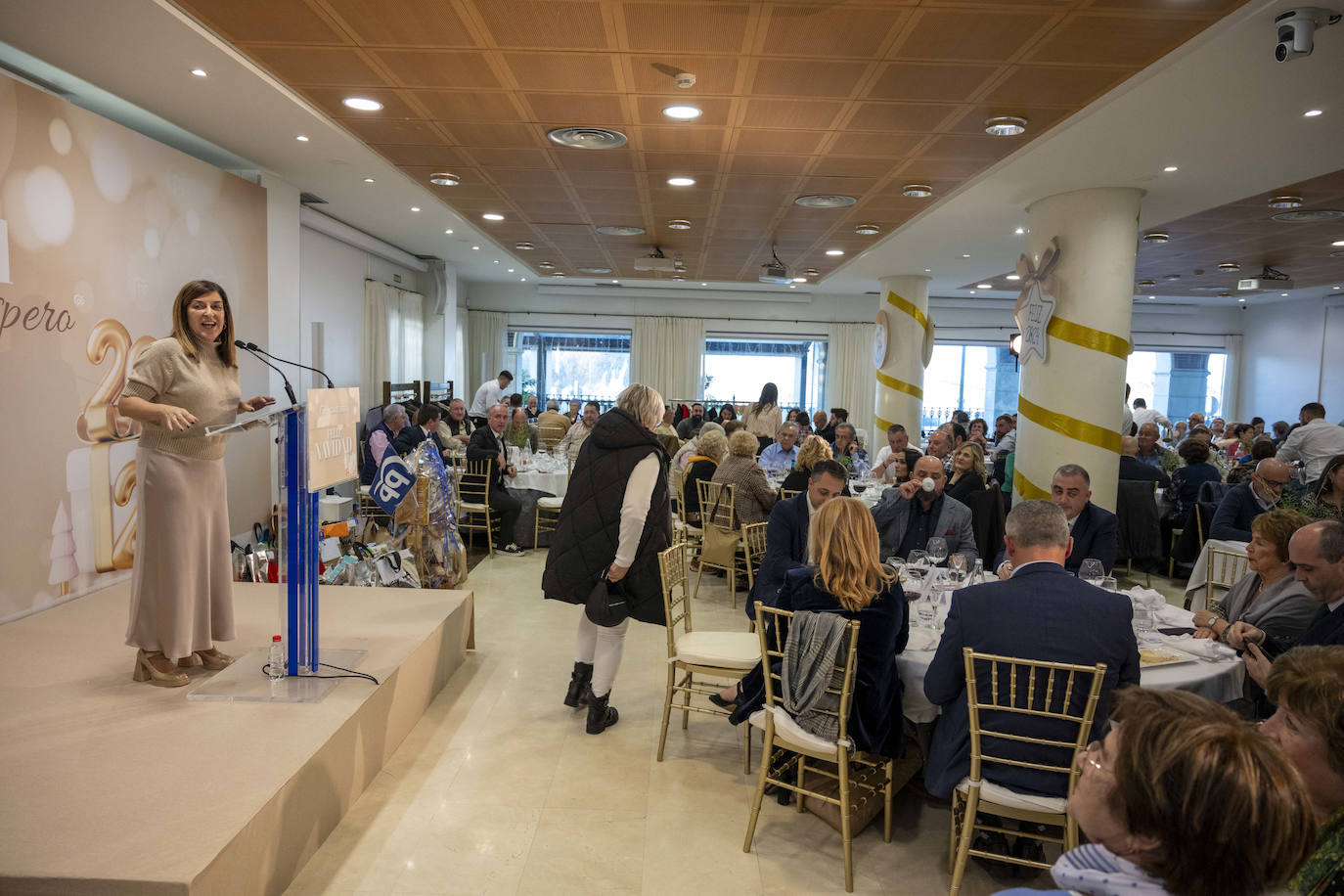 La misma sala en la que celebró el PP su comida servirá este domingo para la comida de Navidad del PRC.