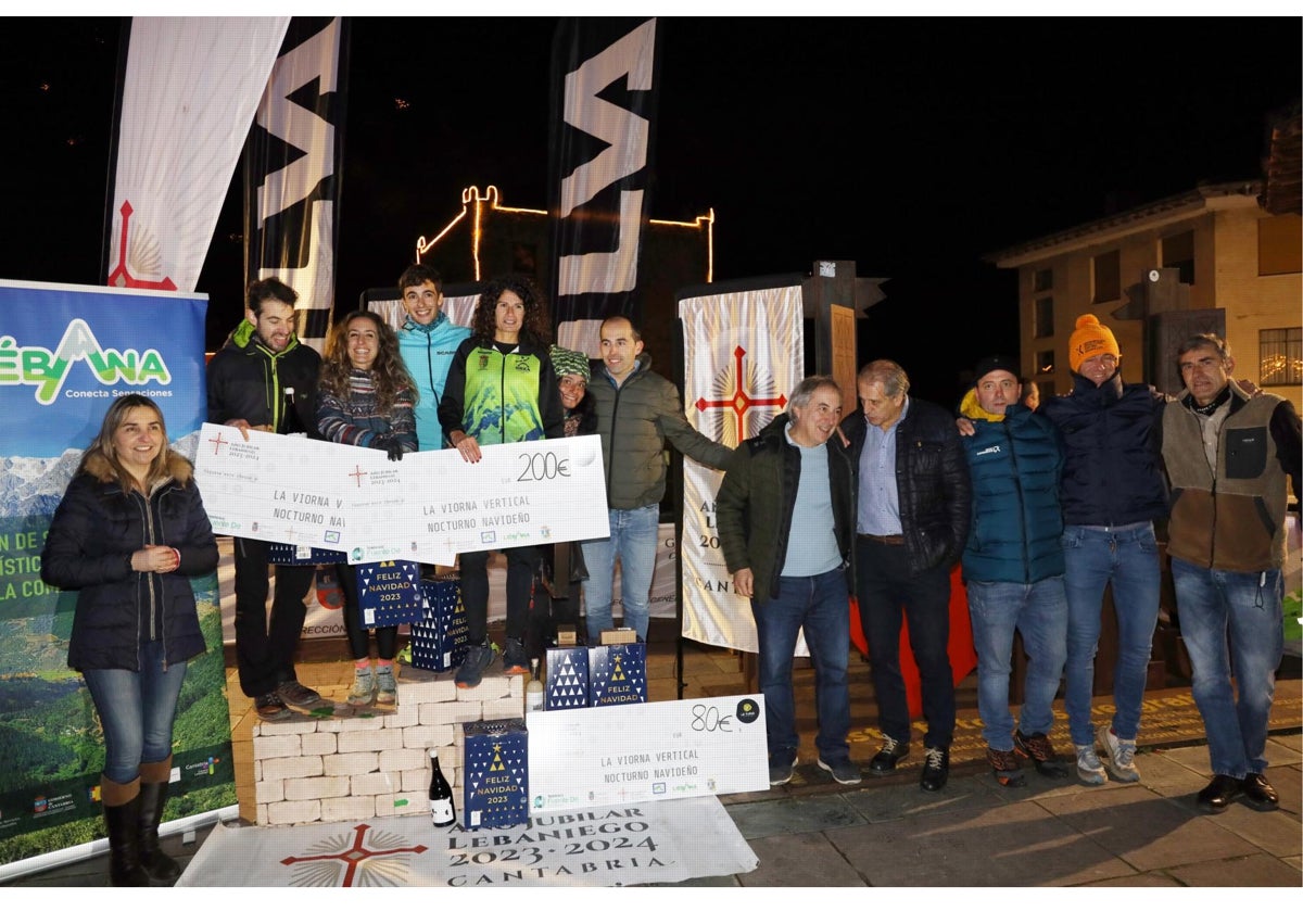 Imagen secundaria 1 - Carmen Rosa Pérez, entra en meta ganadora en categoría femenina; los tres primeros de las dos categorías absolutas, en el podium con las autoridades y organizadores, y Marta salmón con esfuerzo afrontando la última subida a meta.