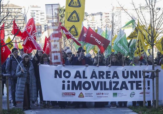 Protestas a las puertas del Parlamento