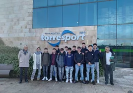 Los alumnos del IES Marqués de Santillana realizaron la visita a su empresa mentora: Grupo SIEC.