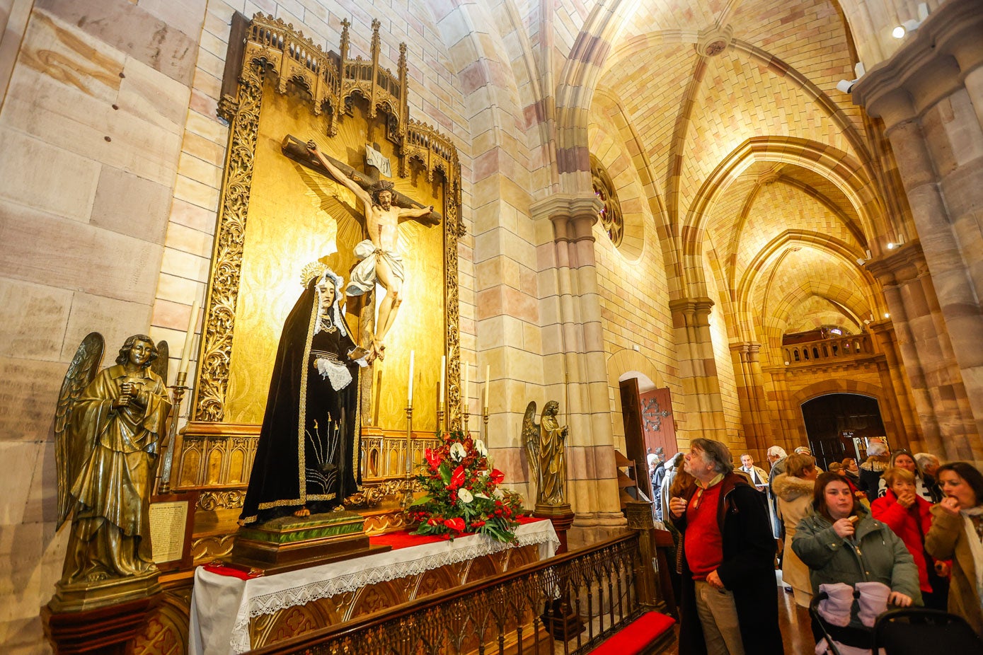 Imagen de una de las capillas del templo.