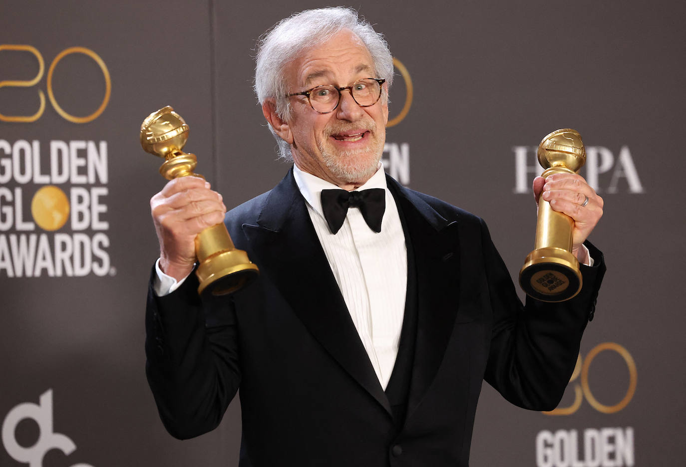 Brillo, estilo y arte desfilaron este martes en la alfombra roja de la 80 edición de los Globos de Oro. Un evento conocido por ser 'La antesala de los Óscar' y donde las estrellas de Hollywood han posado con tan ansiado galardón dorado