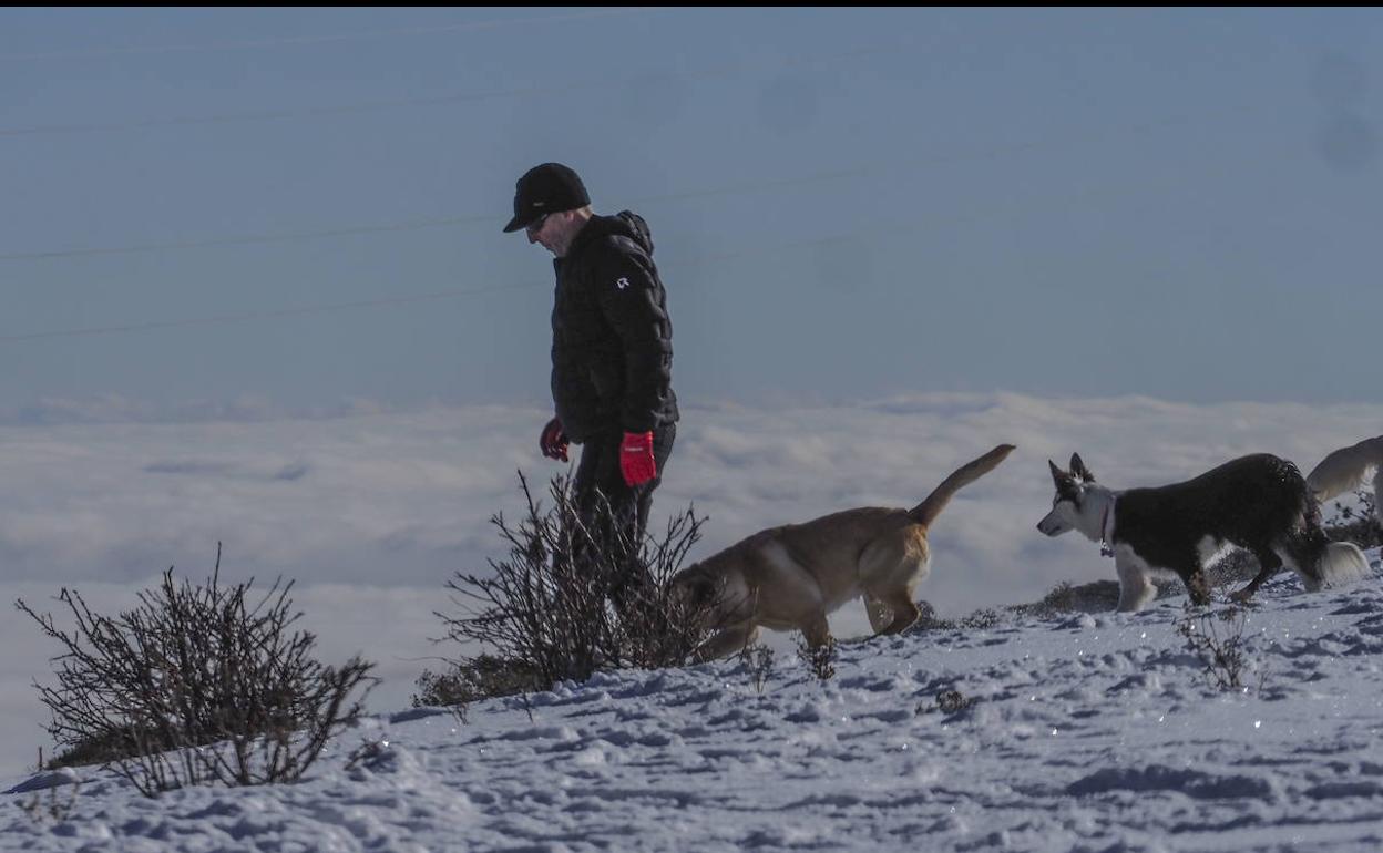 A comienzos de diciembre nevó en zonas altas, pero no lo suficiente como para abrir la temporada de esquí.